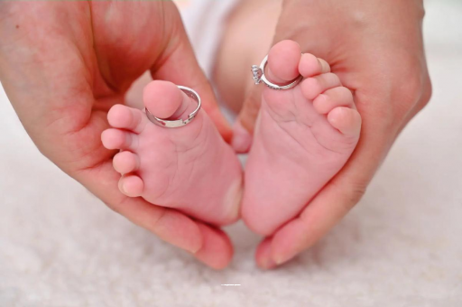 桂阳怀孕肚子一边高一边低